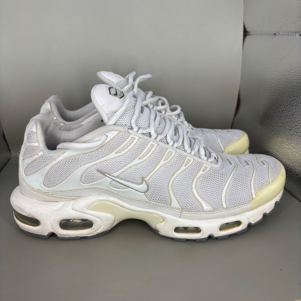 Nike Air Max Plus TN White Metallic Silver Men 10 604133-139 Tuned Air Sneakers